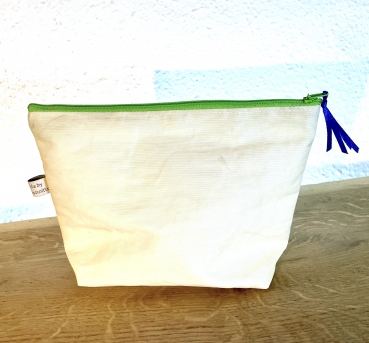 Segeltuchtäschchen mit blauem Stern